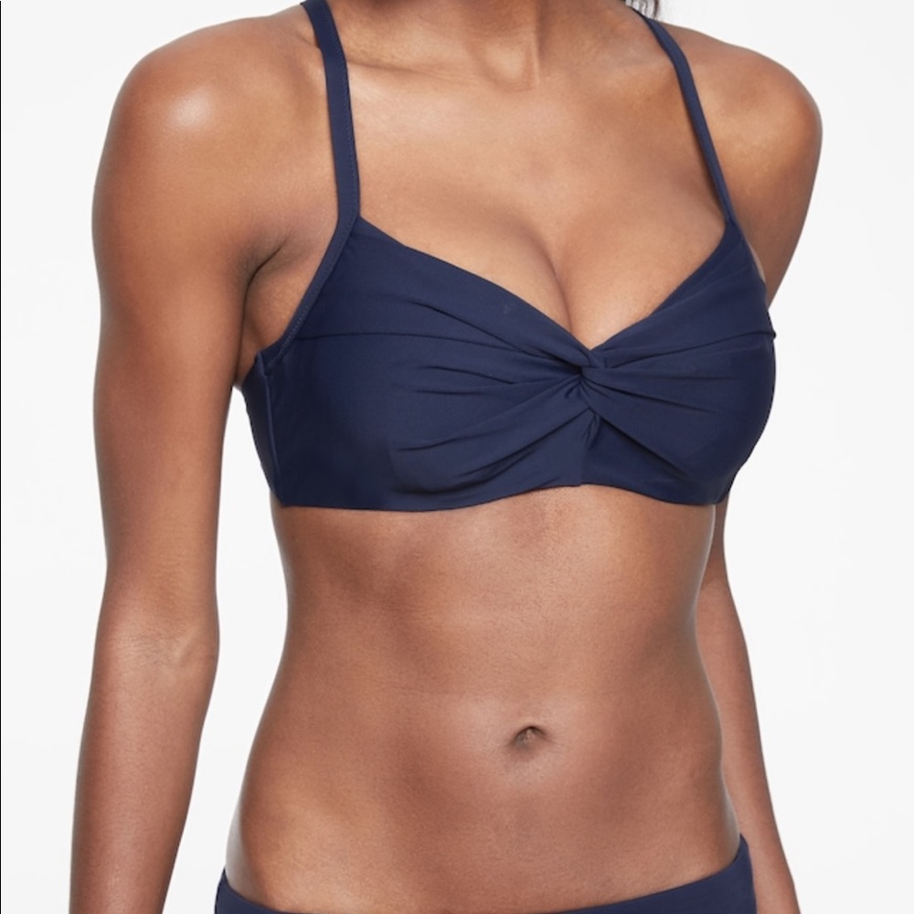 Athleta Twist Up Bikini Top